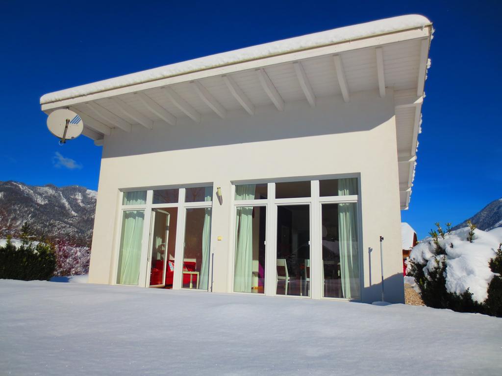 Flores, Ferienhaus Oder Doppelzimmer, Im Gruenen, 5 Gehminuten Ins Zentrum, Parkplatz, Zero Emissions バート・イシュル エクステリア 写真