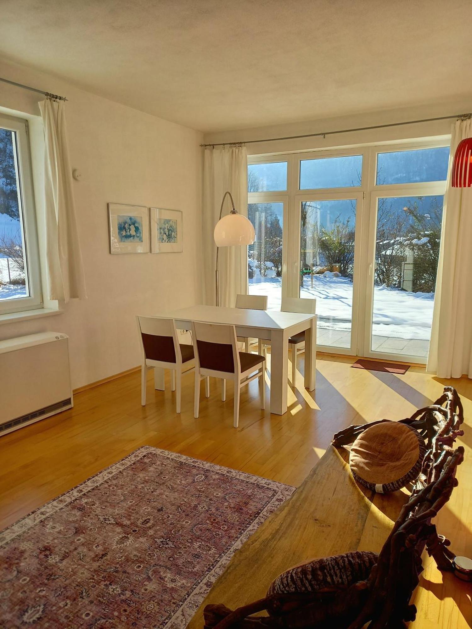 Flores, Ferienhaus Oder Doppelzimmer, Im Gruenen, 5 Gehminuten Ins Zentrum, Parkplatz, Zero Emissions バート・イシュル エクステリア 写真