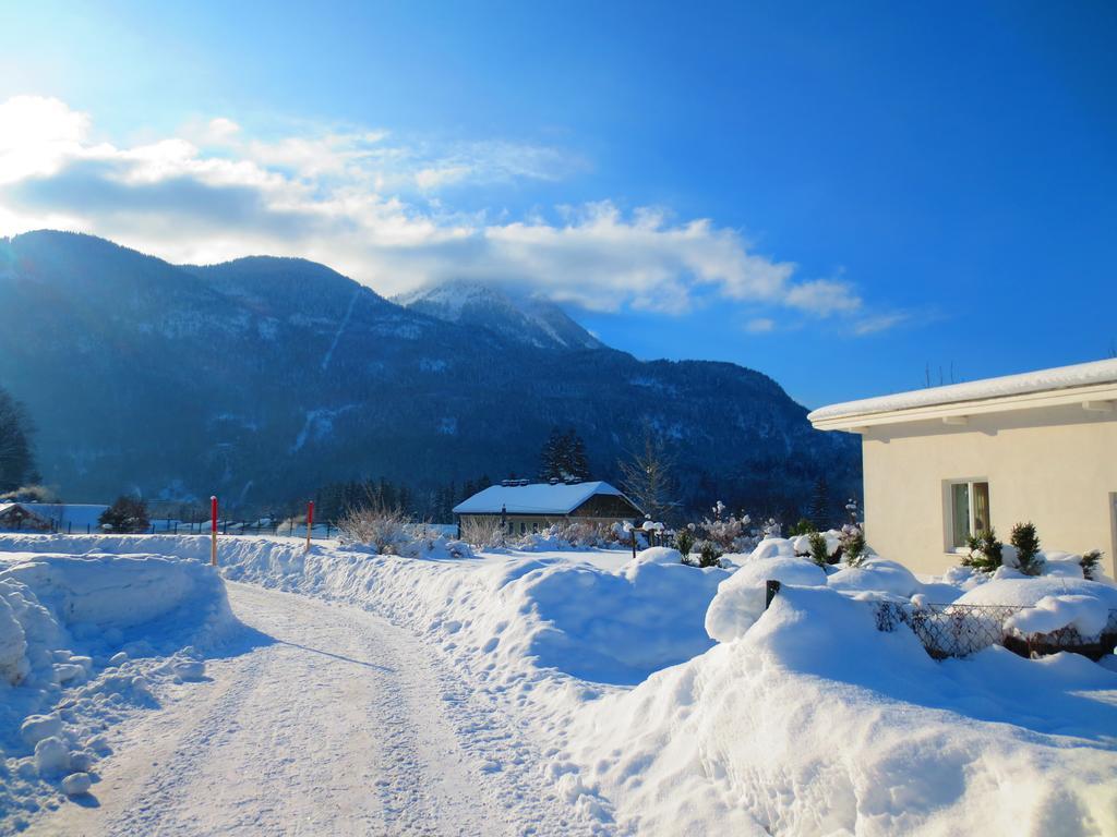 Flores, Ferienhaus Oder Doppelzimmer, Im Gruenen, 5 Gehminuten Ins Zentrum, Parkplatz, Zero Emissions バート・イシュル エクステリア 写真
